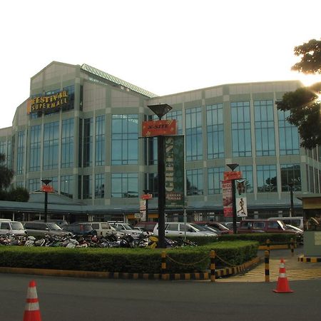 Darvy Suite Muntinlupa City Exterior foto