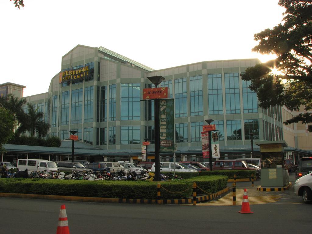 Darvy Suite Muntinlupa City Exterior foto